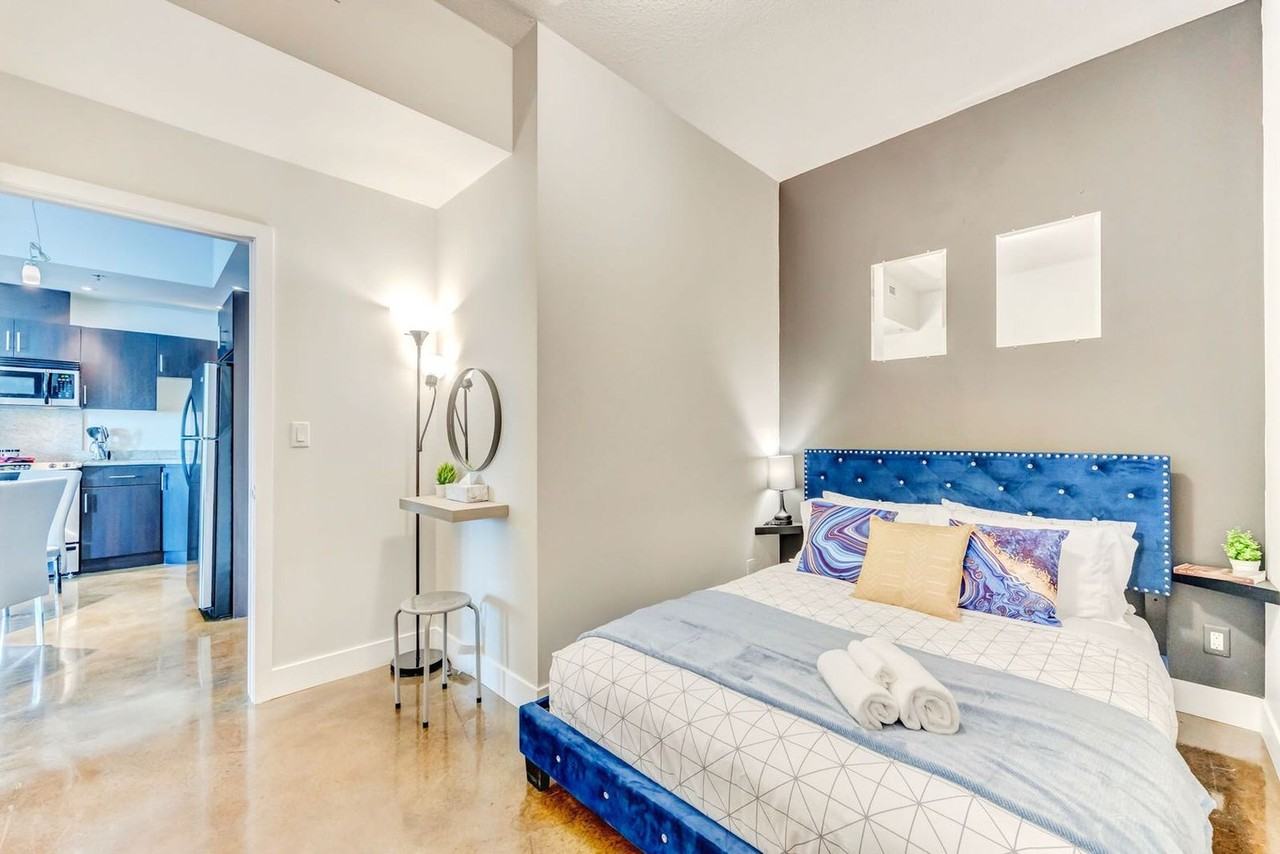 135 13 Ave Sw #1571083P - Photo 6 of 20