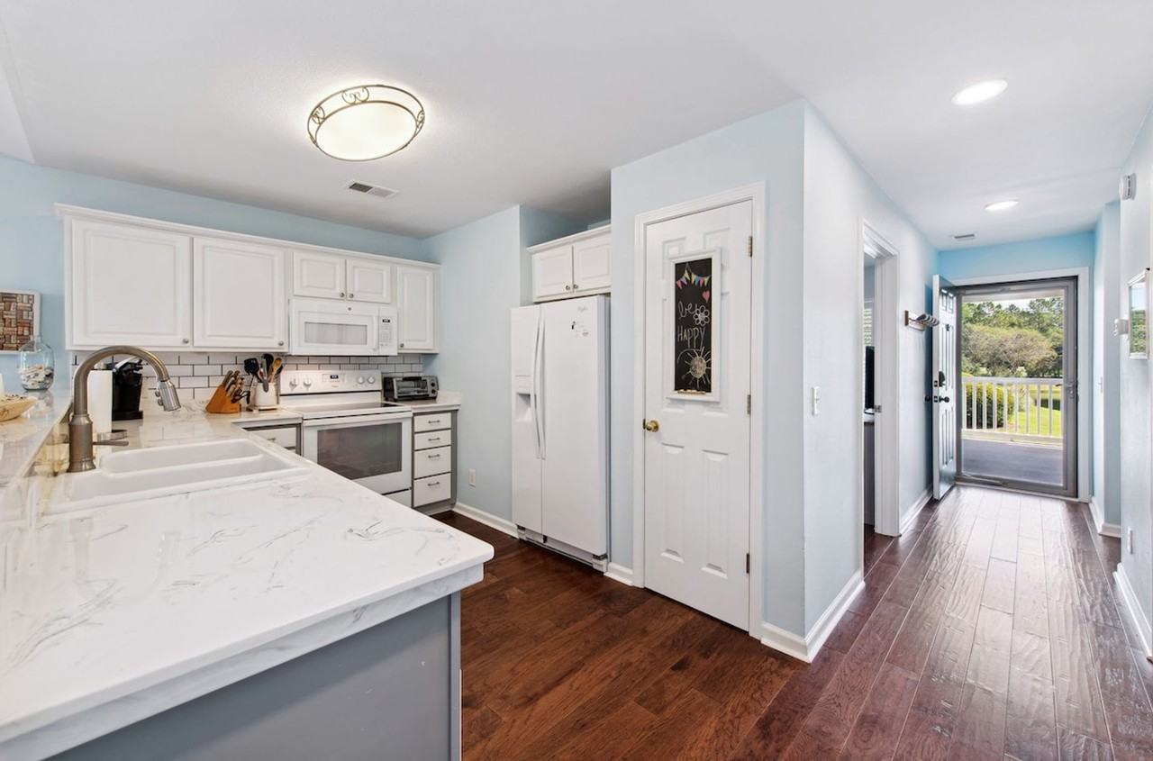 1071 Blue Stem Dr #1253409P - Photo 6 of 28