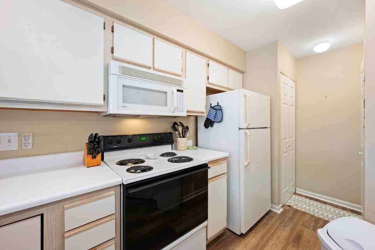 270 Pinehurst Ln #1253774P - Photo 7 of 19