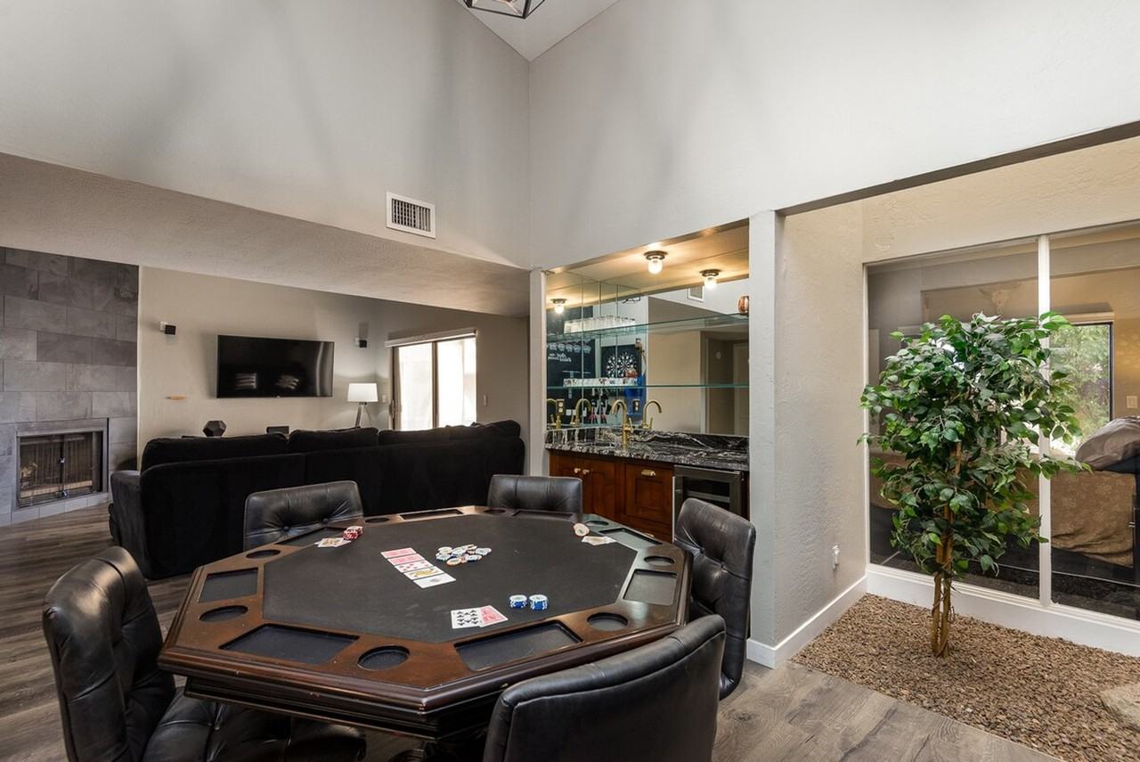 2041 N 87th Way #1255477P - Photo 2 of 36