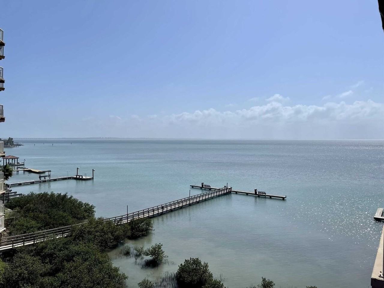 4901 Laguna Blvd #1255564P - Photo 7 of 26