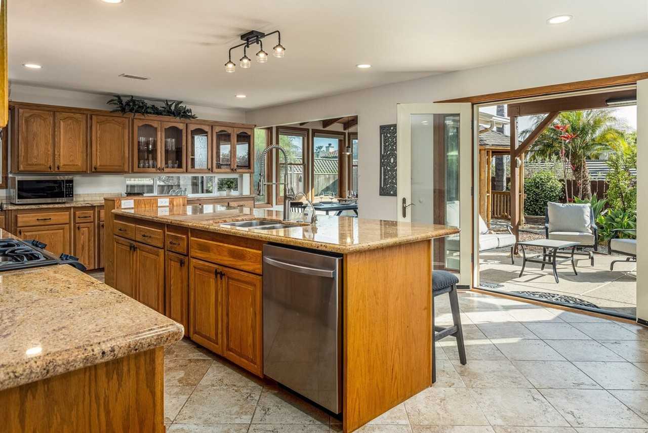 3831 Margaret Way #1255606P - Photo 5 of 38