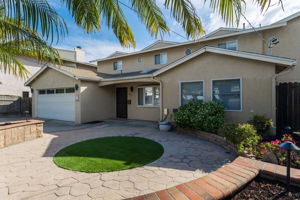 3831 Margaret Way #1255606P - Photo 6 of 38