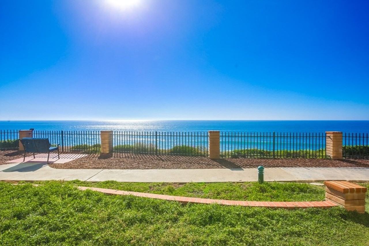 190 Del Mar Shores Ter #1255610P - Photo 5 of 27