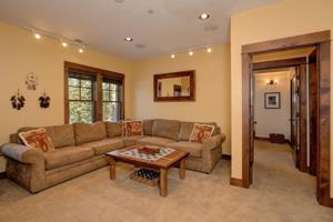 featured image of 14 Peaks View Dr