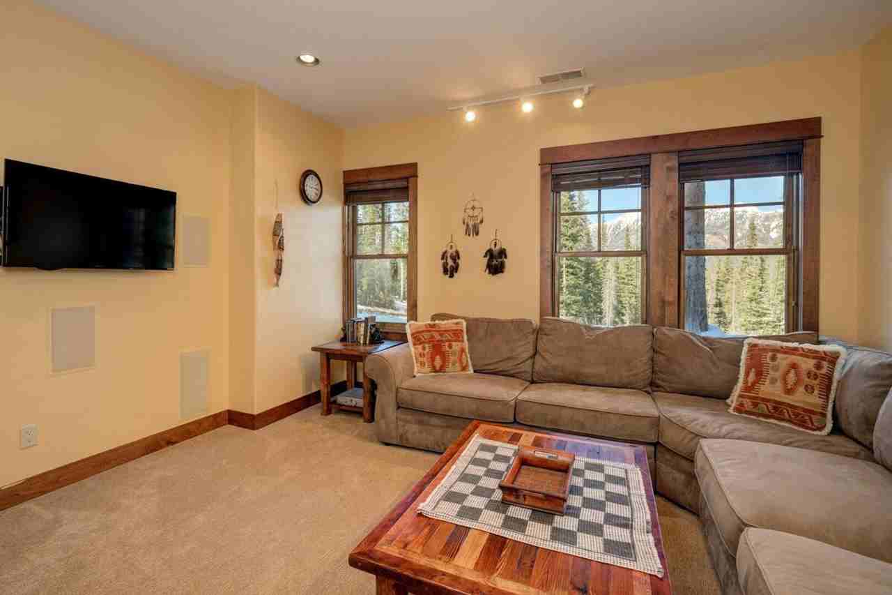 Peaks View Dr #1255684P - Photo 2 of 33