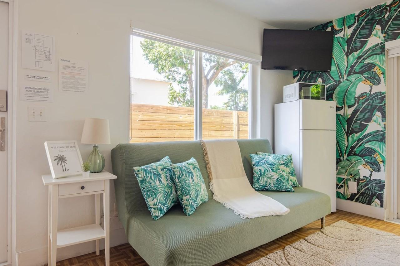 927 N 17th Ave #1258745P - Photo 3 of 28