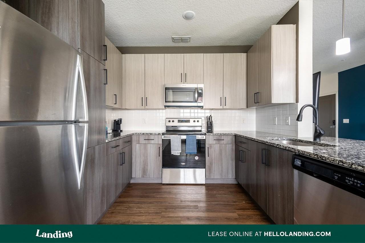 2439 Casona Ln - Photo 7 of 48
