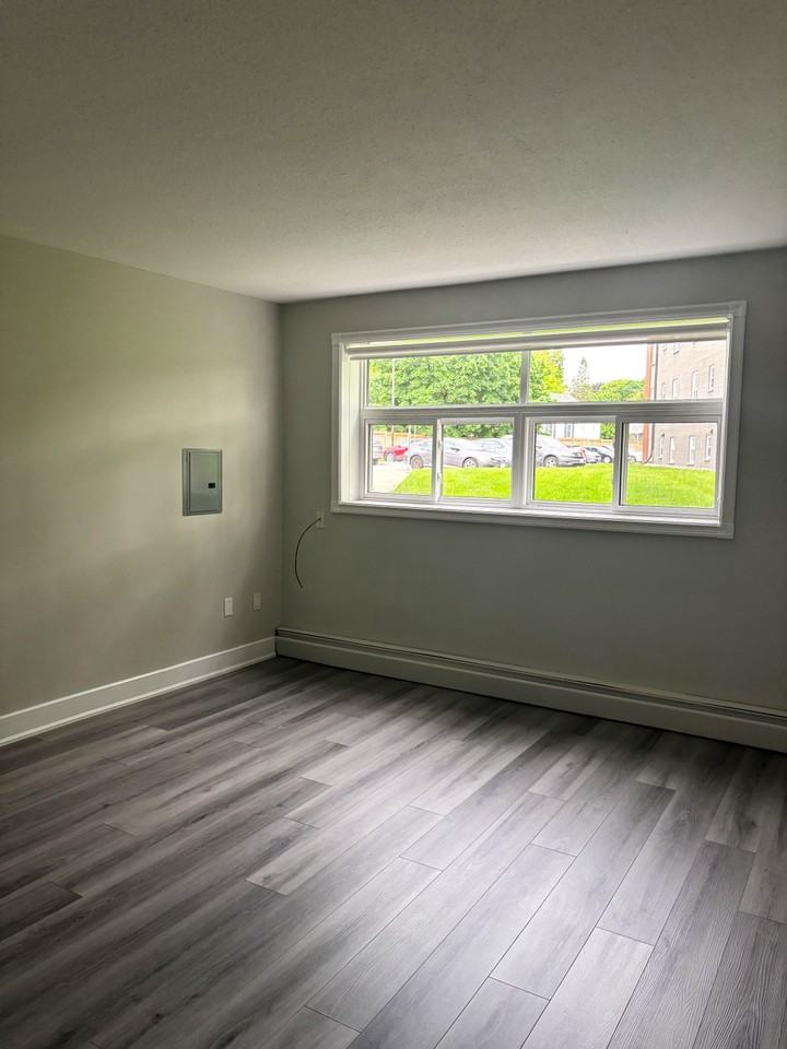 234 Oakland Ave - Photo 2 of 7