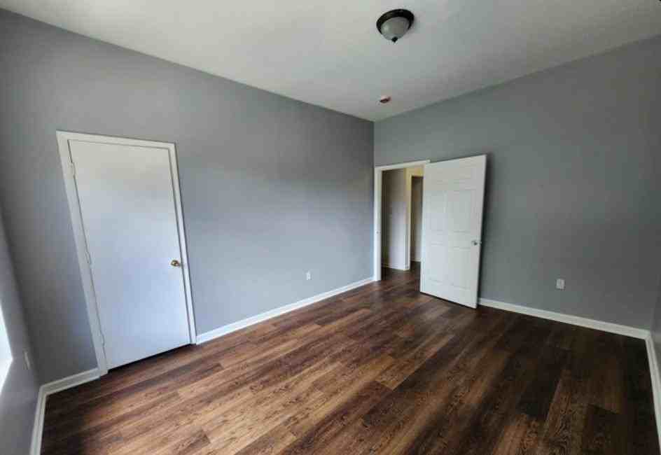 357 Parkland Pl Se - Photo 6 of 11