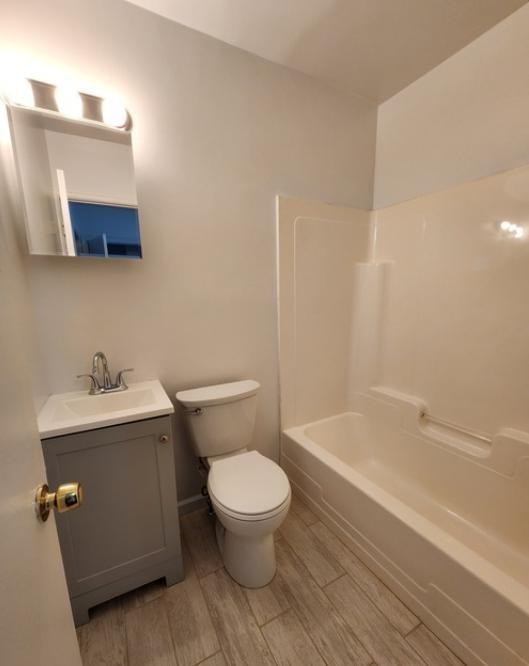 357 Parkland Pl Se - Photo 7 of 11