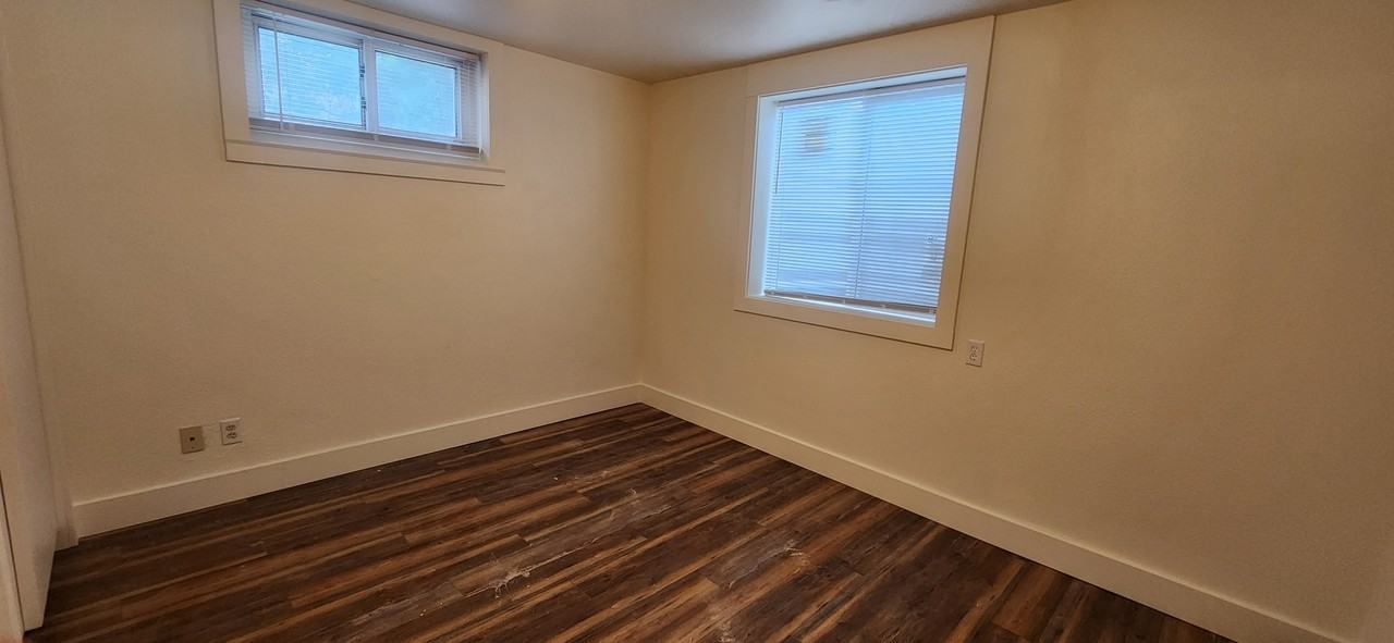 115 W Grant St #2 - Photo 3 of 12