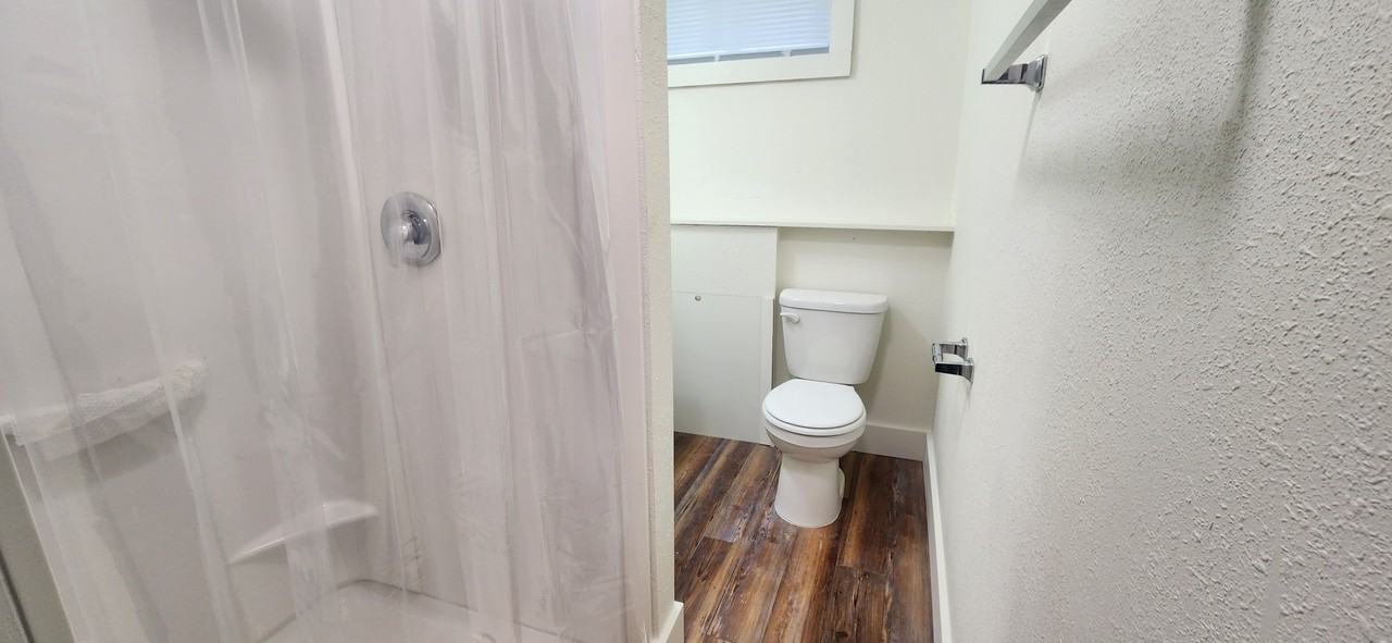 115 W Grant St #2 - Photo 2 of 12