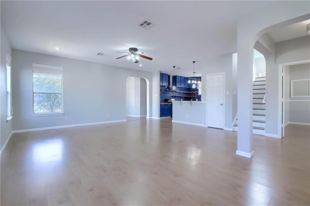 706 Big Spring Dr - Photo 3 of 34