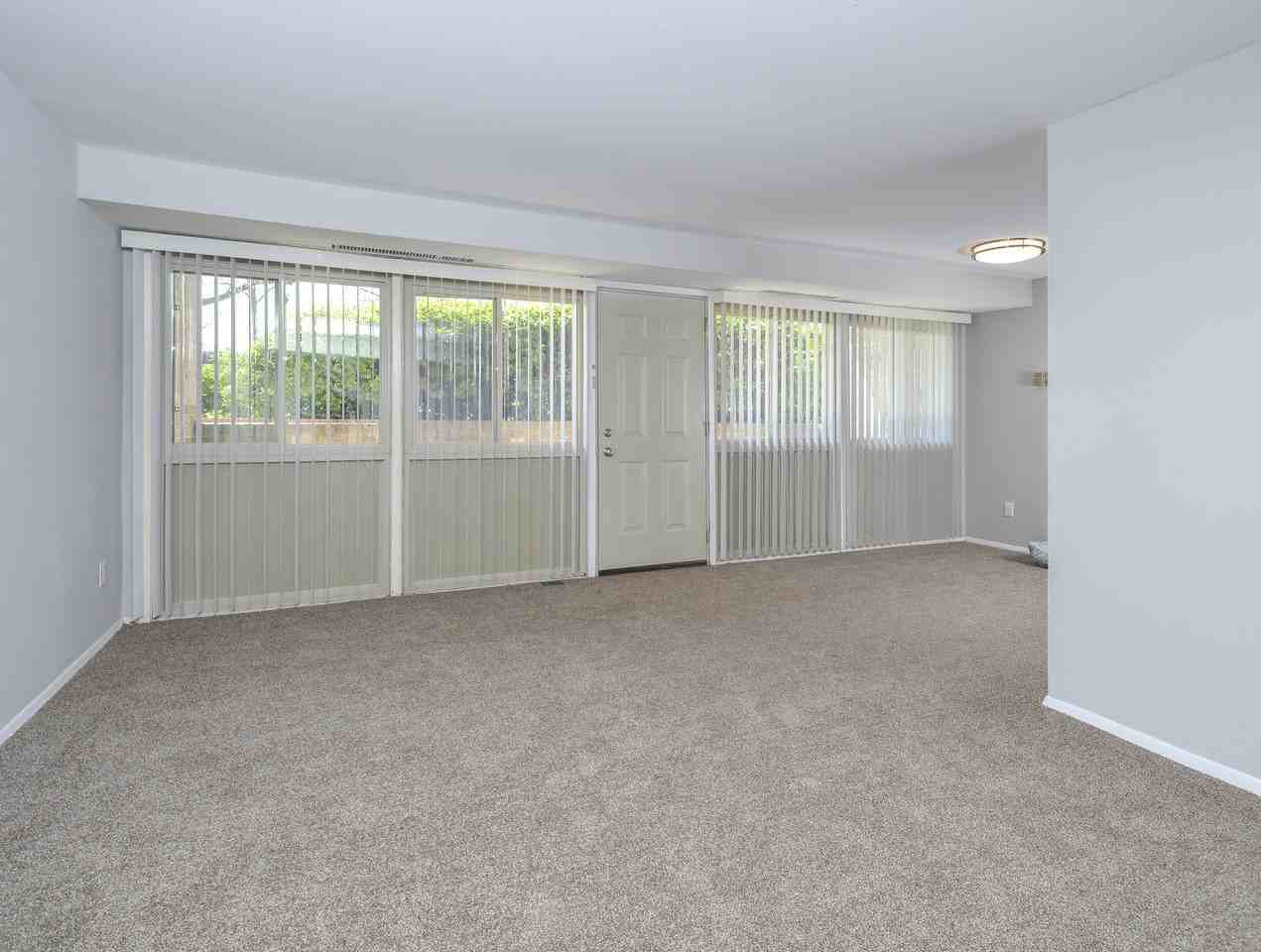 Lockwood - Photo 7 of 12