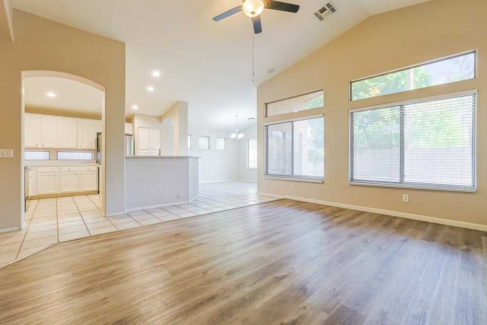 1162 E Baylor Ln - Photo 3 of 16
