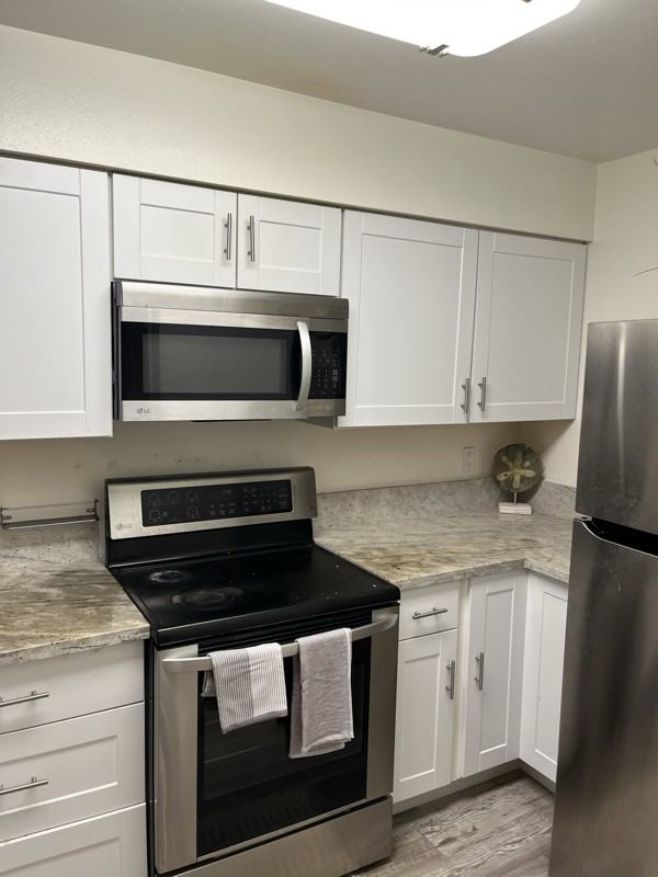 1337 Caminito Gabaldon #H - Photo 4 of 7