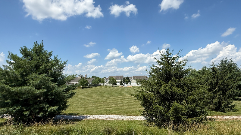 3605 Fieldstone Dr - Photo 3 of 20