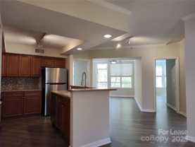 405 W 7th St - Photo 1 of 1