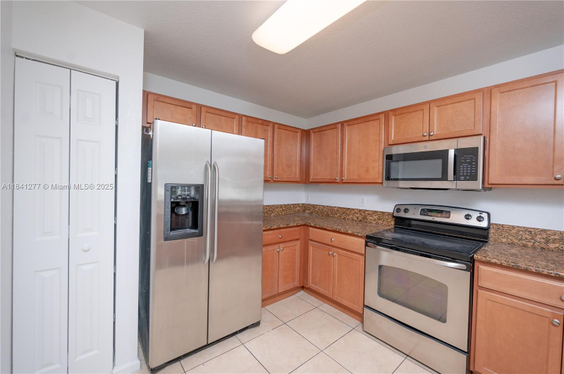 Nw 89th Ave - Photo 3 of 16