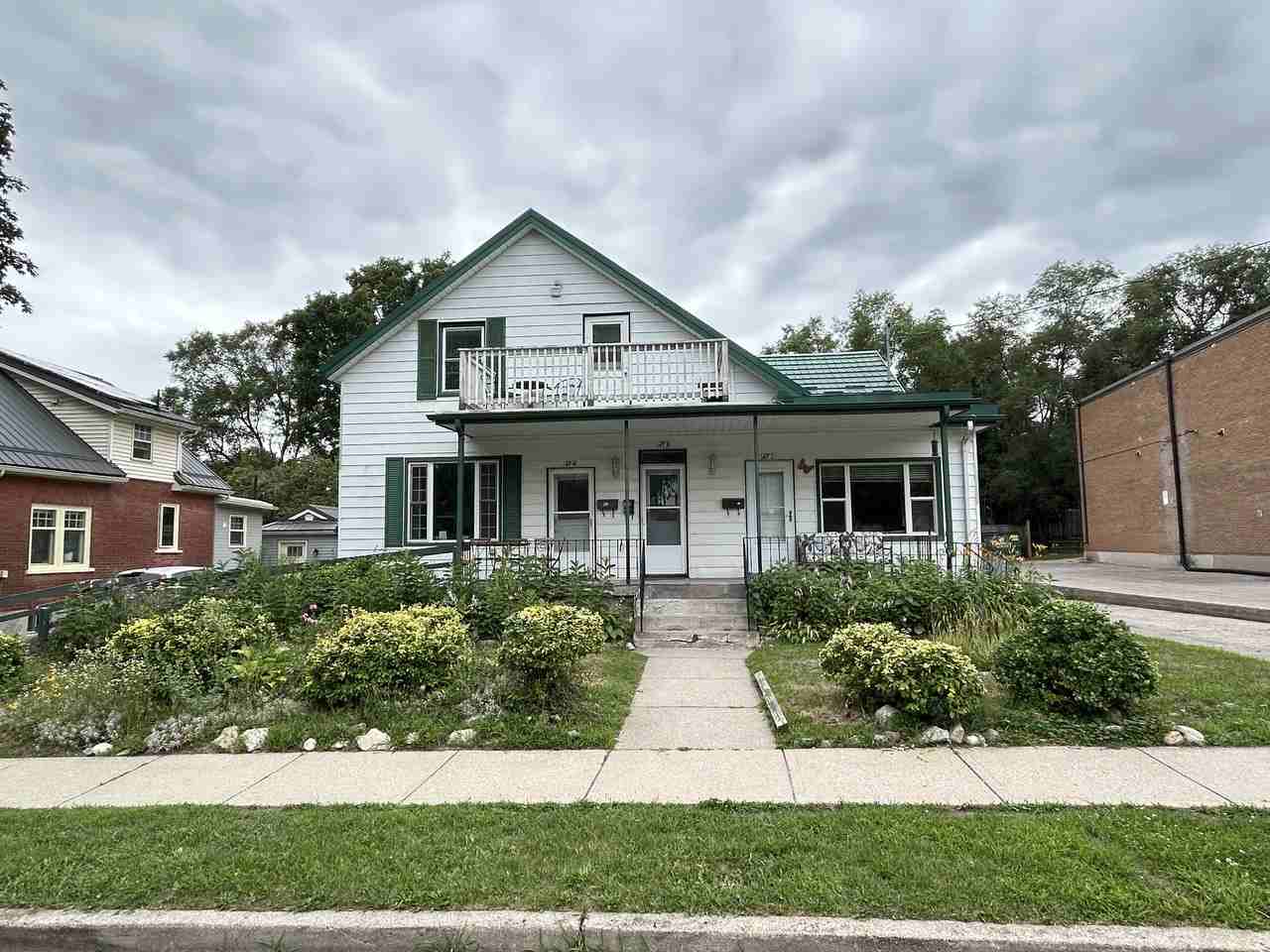 47 Avondale Avenue South #A