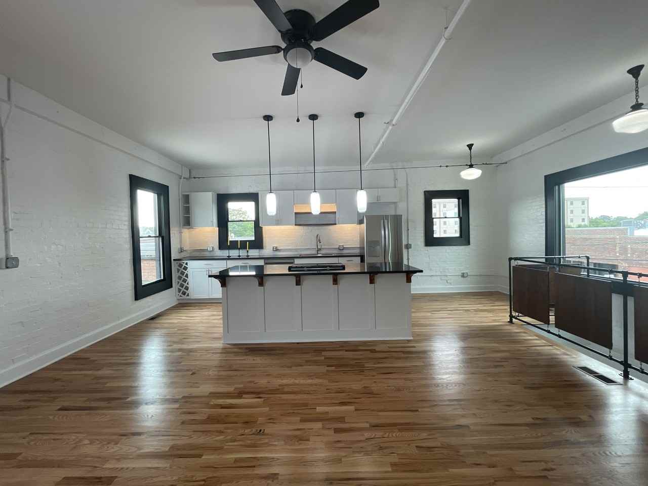 202 S Joplin Ave - Photo 2 of 21