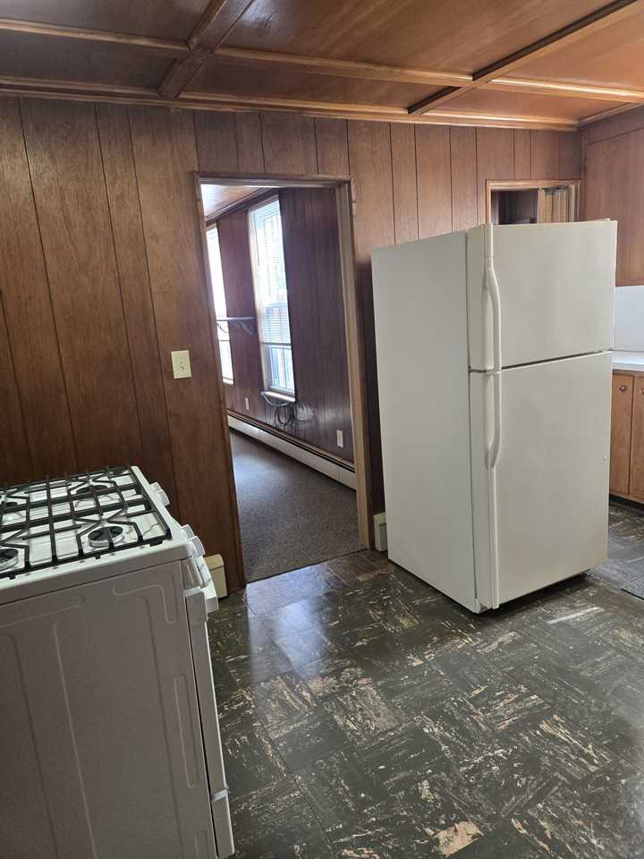 42 Cliff St #3 - Photo 3 of 11