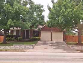 112 S Lynnwood Trl #NA - Photo 1 of 1