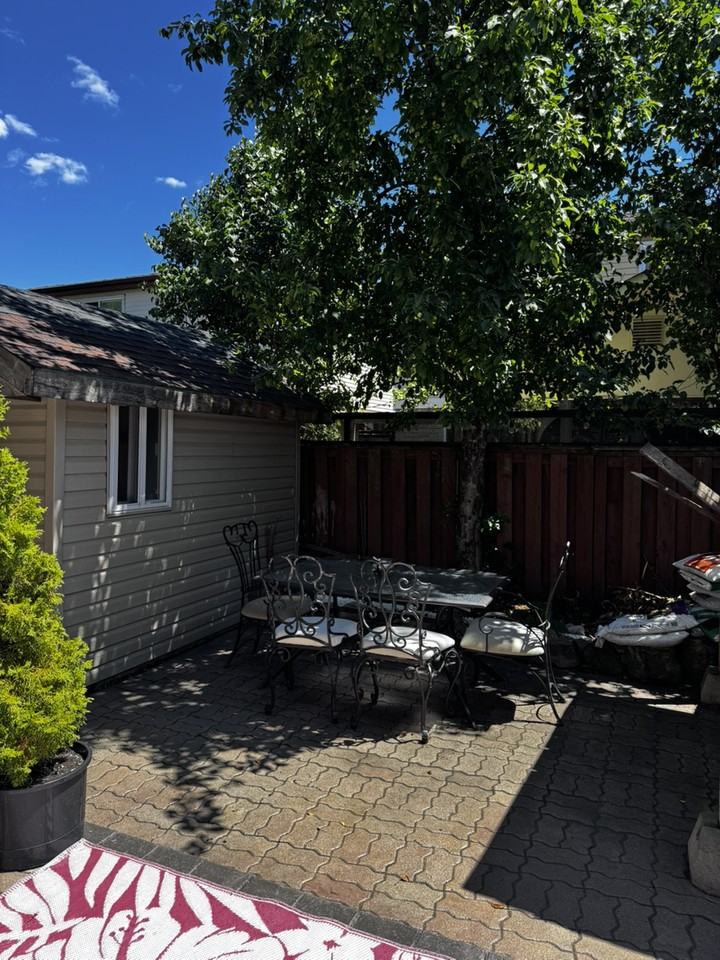 29 Abelard Ave - Photo 2 of 7