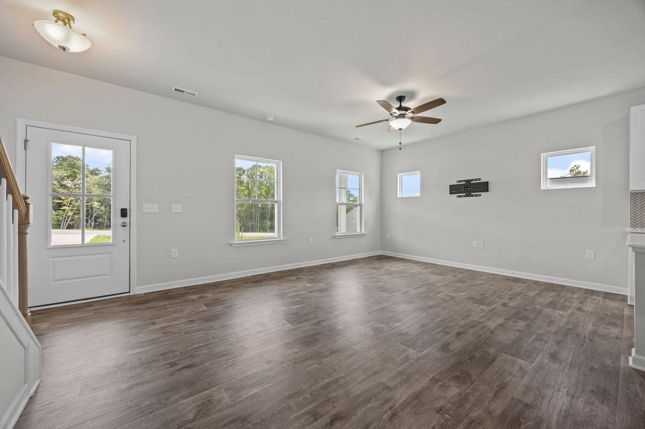 200 Beacon Hill Rd - Photo 5 of 46