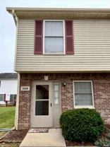 3410 S Oaklawn Cir - Photo 1 of 1