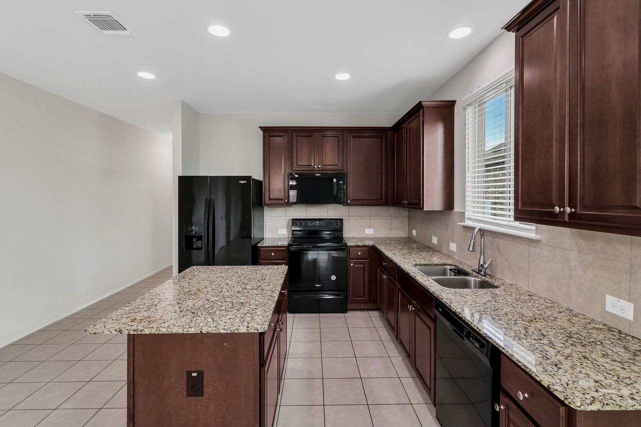 5216 Cressler Ln - Photo 7 of 21