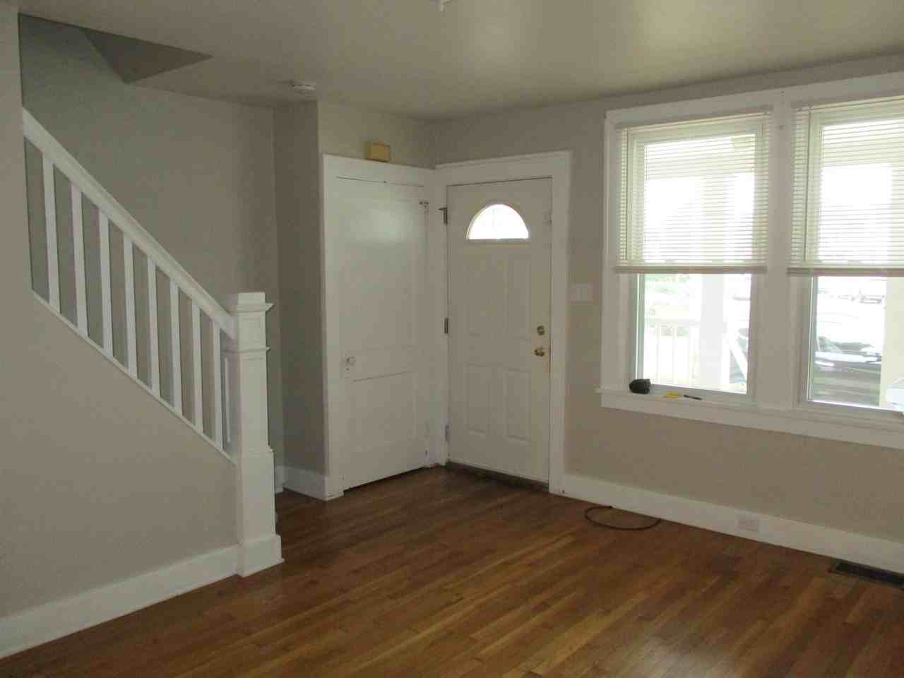 1623 Nevada St - Photo 3 of 16