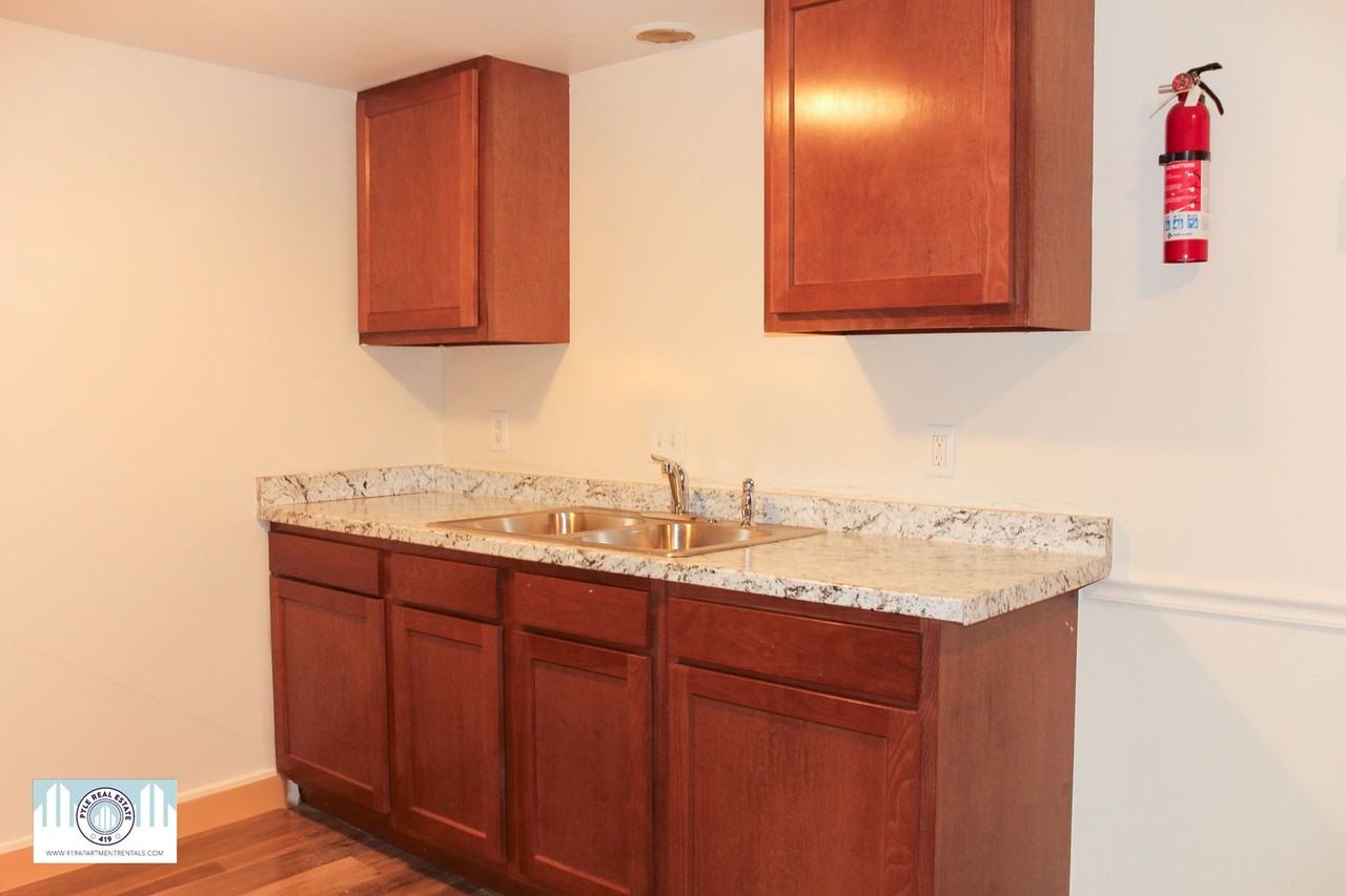 Hidden Village Square Apartments - Photo 5 of 13