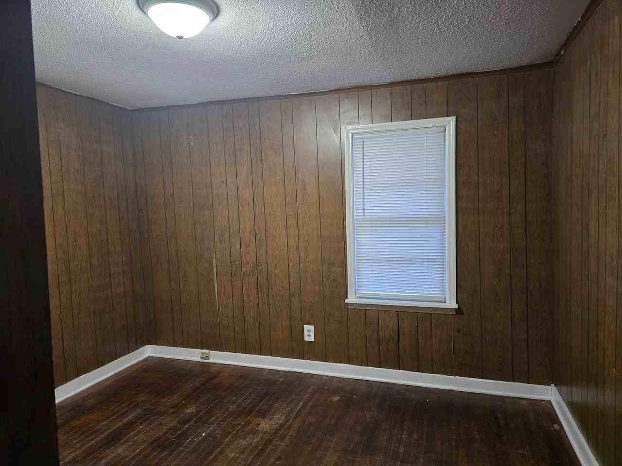 1339 Blue Ridge Ter - Photo 4 of 10