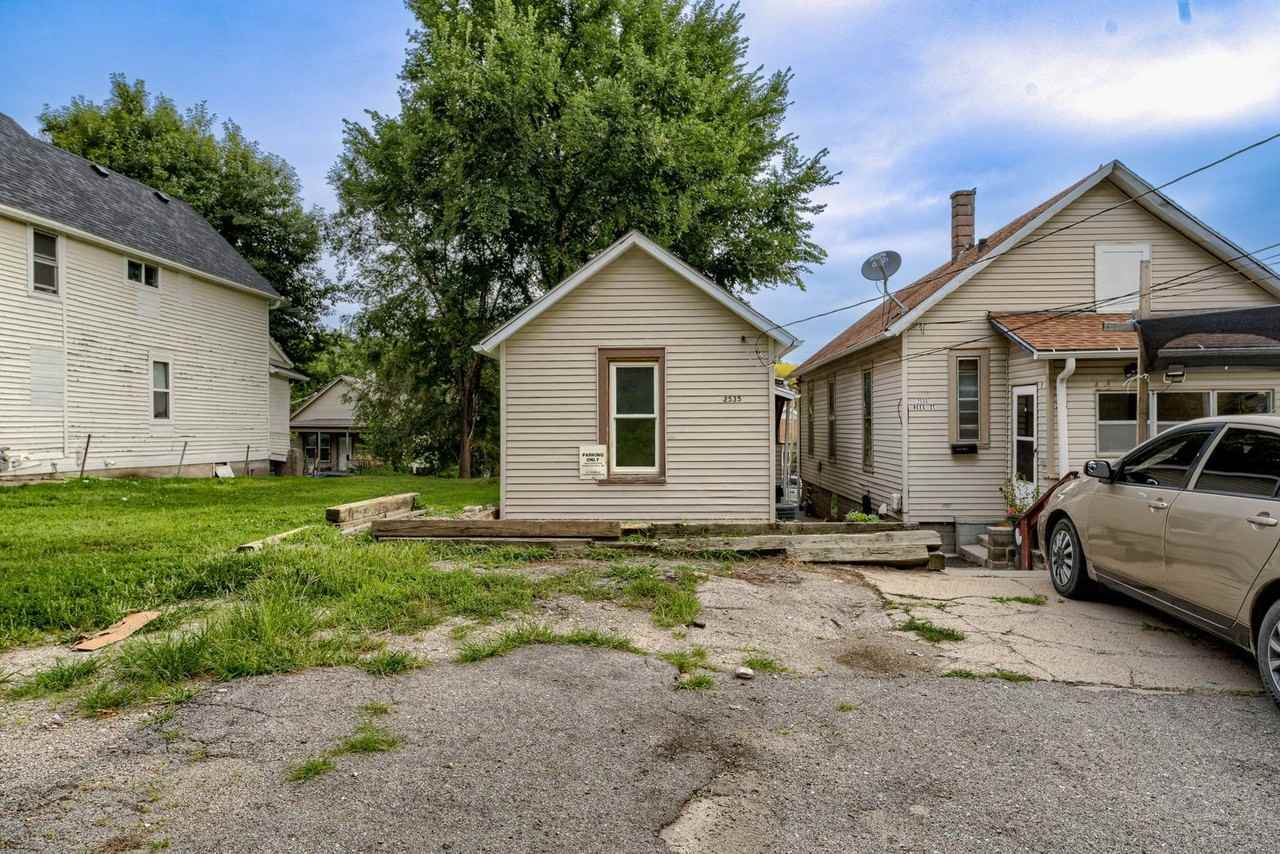 2535 Rees St - Photo 2 of 13