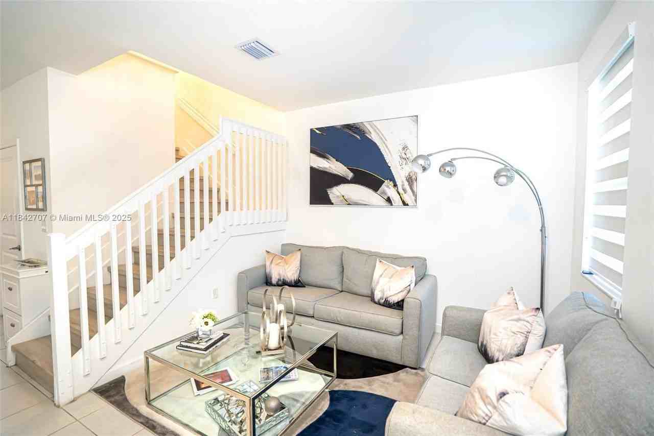 10118 Sw 231st Ln #0 - Photo 3 of 19