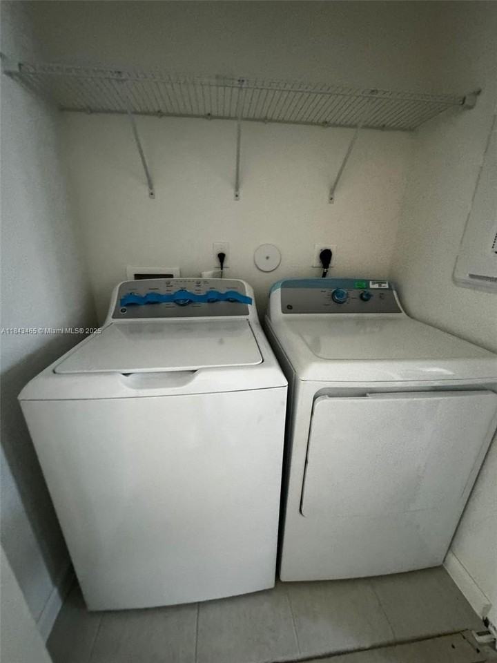 23052 Sw 129th Pl - Photo 3 of 17