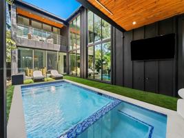 featured image of 1610 Ne 4th Pl