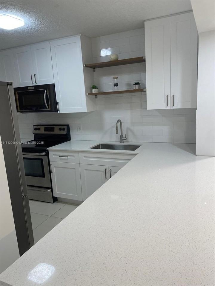 8411 Forest Hills Dr #105 - Photo 5 of 17