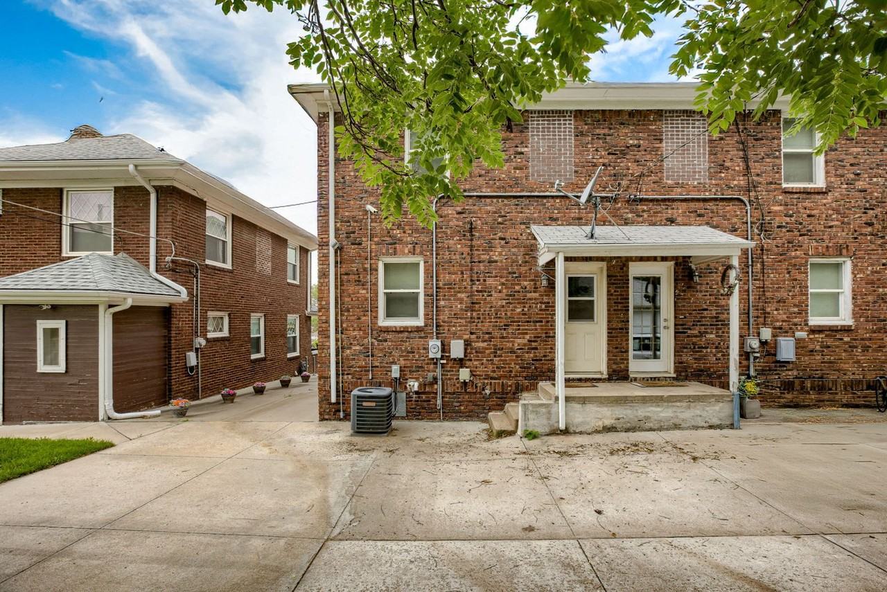 117 N 43rd St - Photo 2 of 31