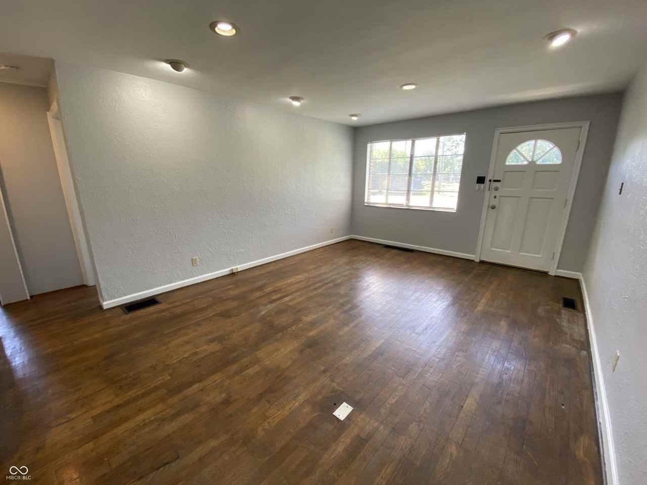 77 W Westfield Blvd - Photo 7 of 23