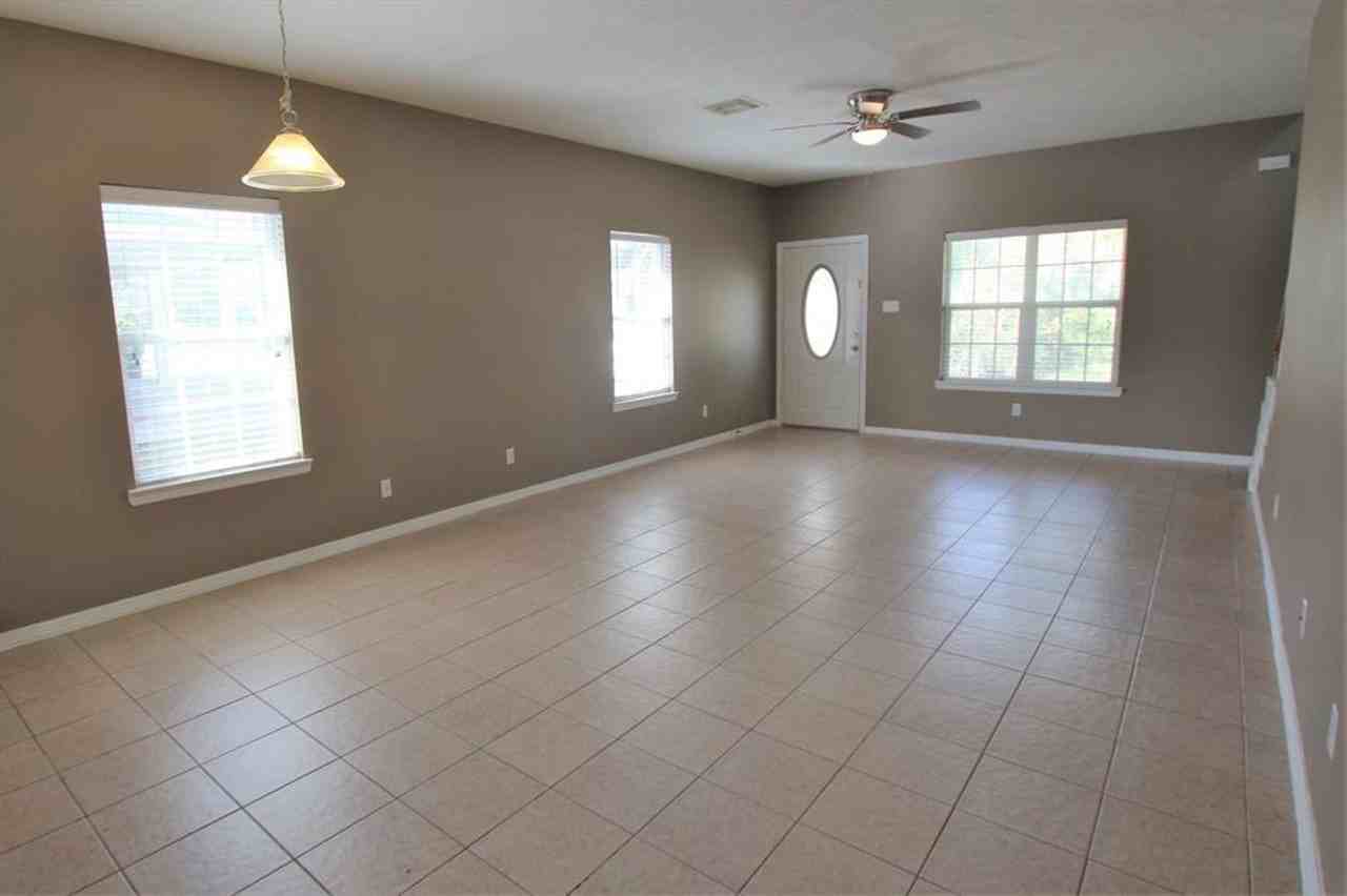 194 Davis St #A - Photo 5 of 16