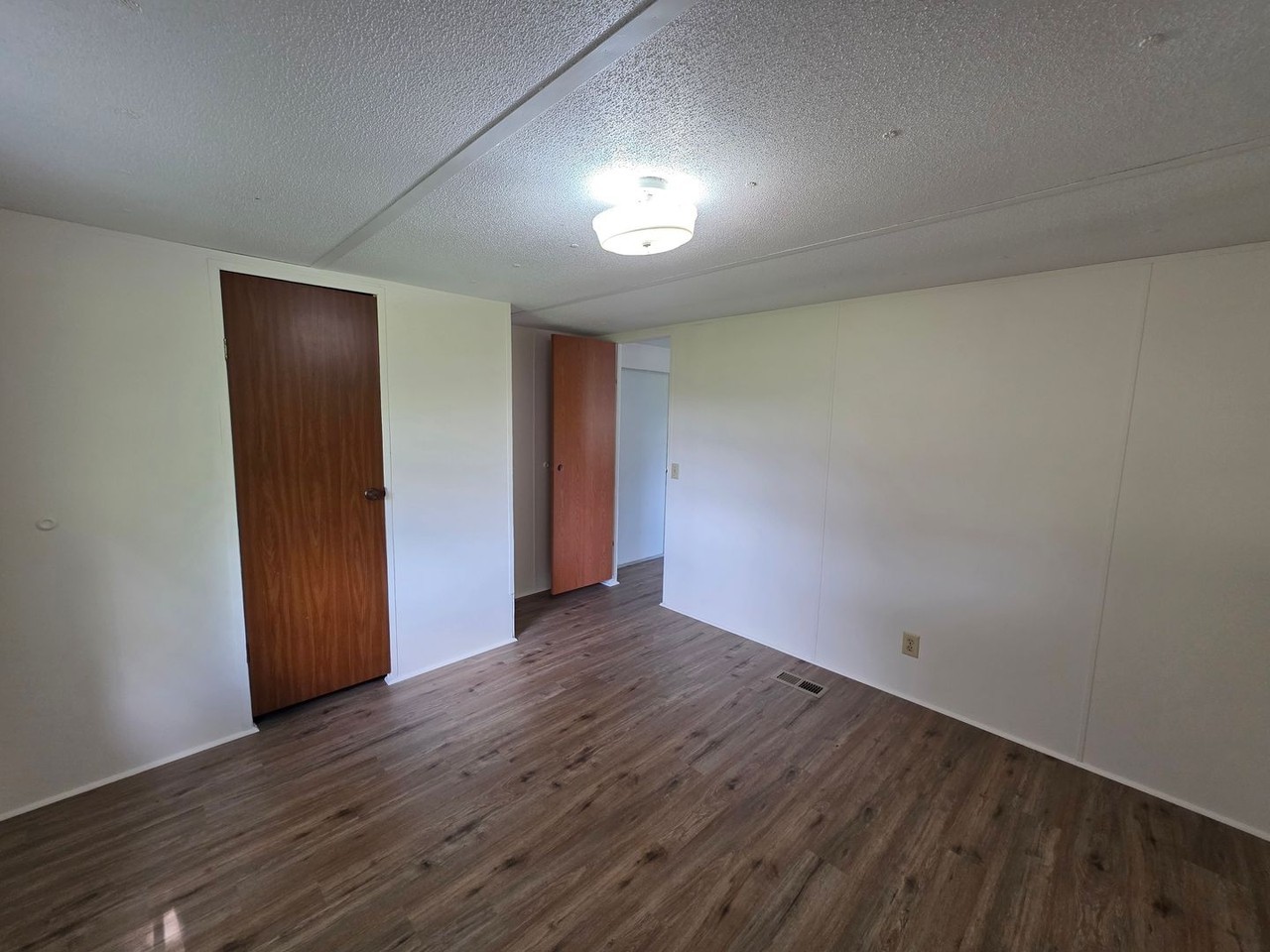 2188 Se 126th Way - Photo 4 of 11