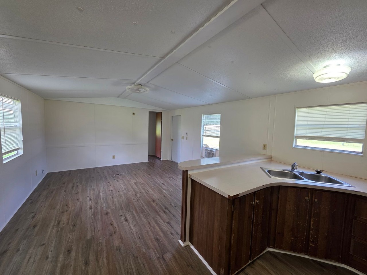 2188 Se 126th Way - Photo 7 of 11