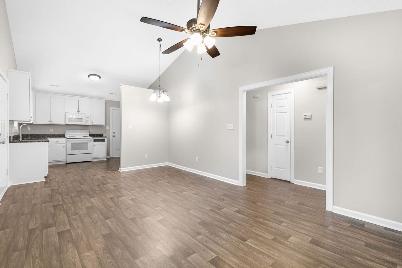 3419A Pear Tree Ct Nw - Photo 2 of 22