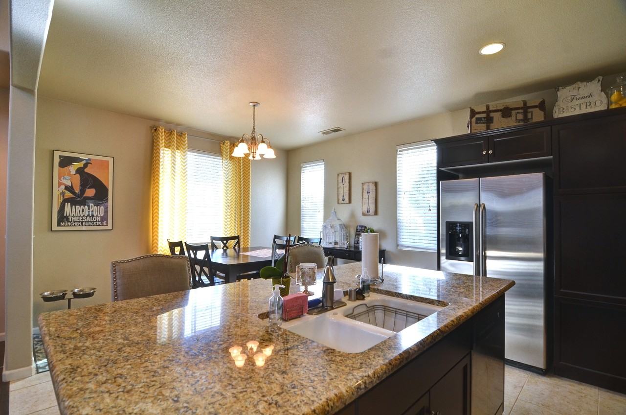 1886 N Highland Ave - Photo 5 of 18