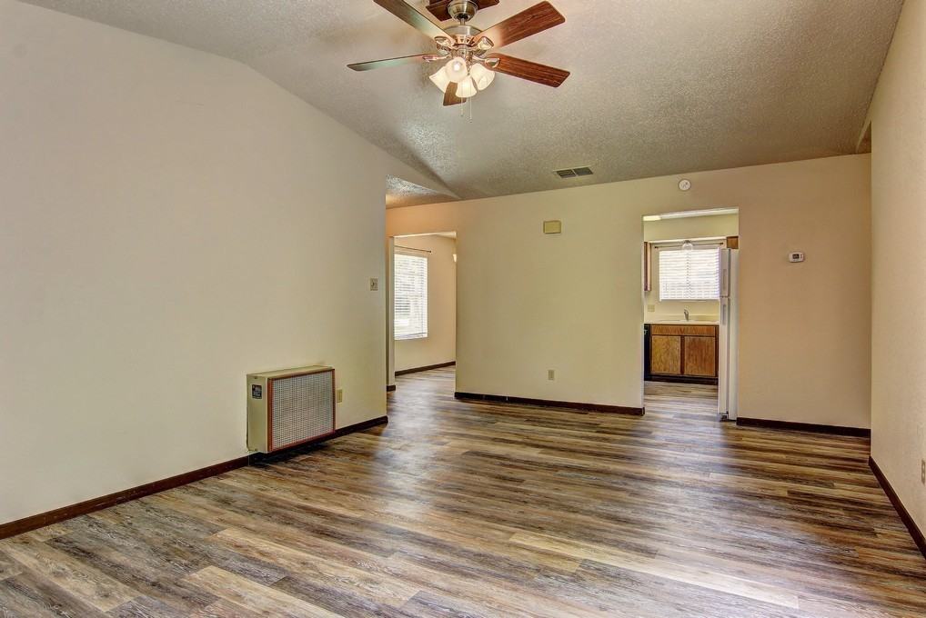 3810 Brookhill Dr - Photo 2 of 14