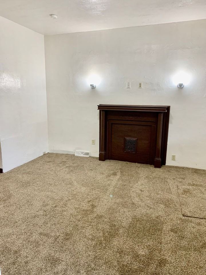 517 Franklin St - Photo 2 of 25