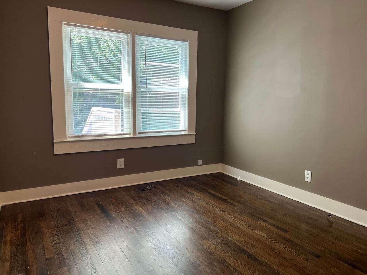 100 Pyle Ct - Photo 7 of 12
